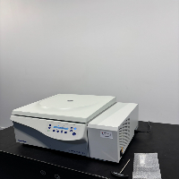 Eppendorf Centrifuge 5810R image 0
